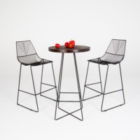 Loft Wood Top Cocktail Table & 2 Geometric stool black-Electra Solutions
