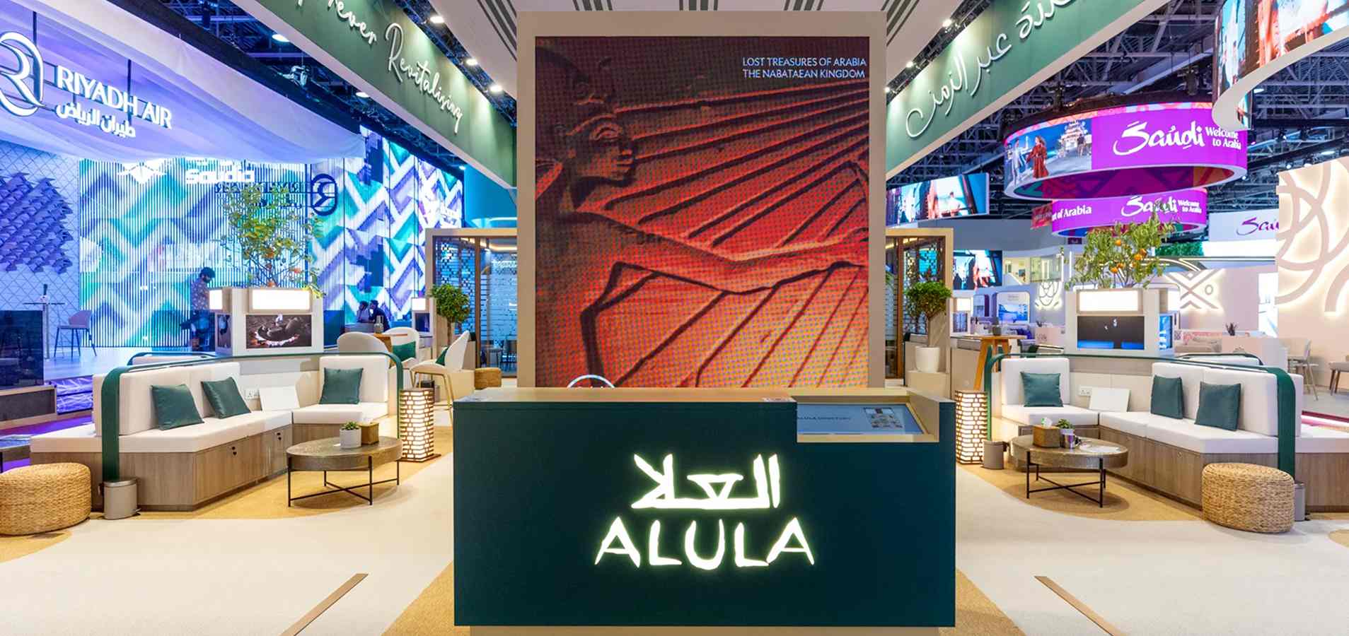 Custom exhibition stand design for impactful brand presentation